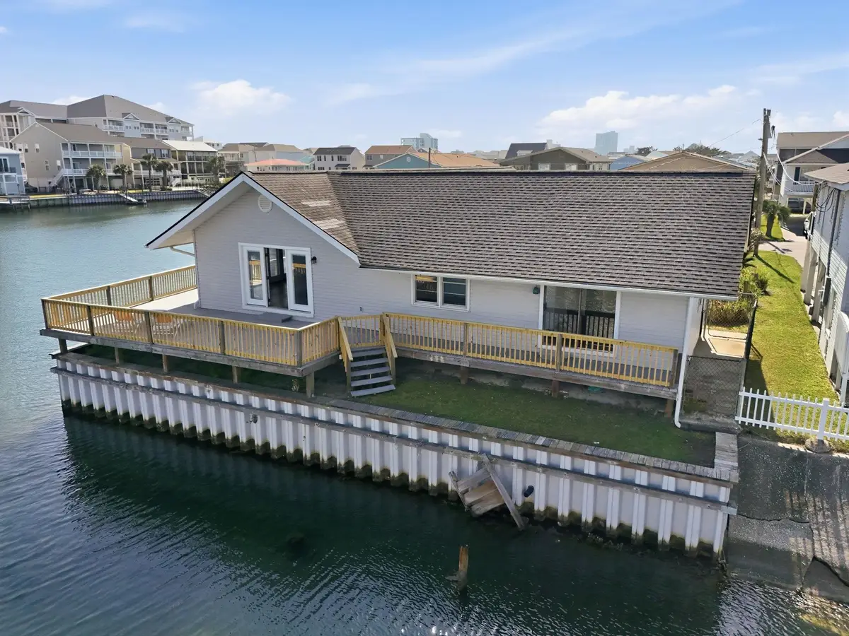 300 35th Ave. N, North Myrtle Beach, SC 29582 - #1