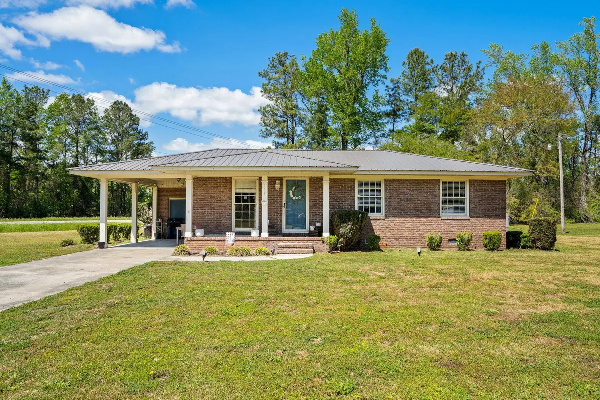105 Twin City Circle, Loris, SC 29569 - #1