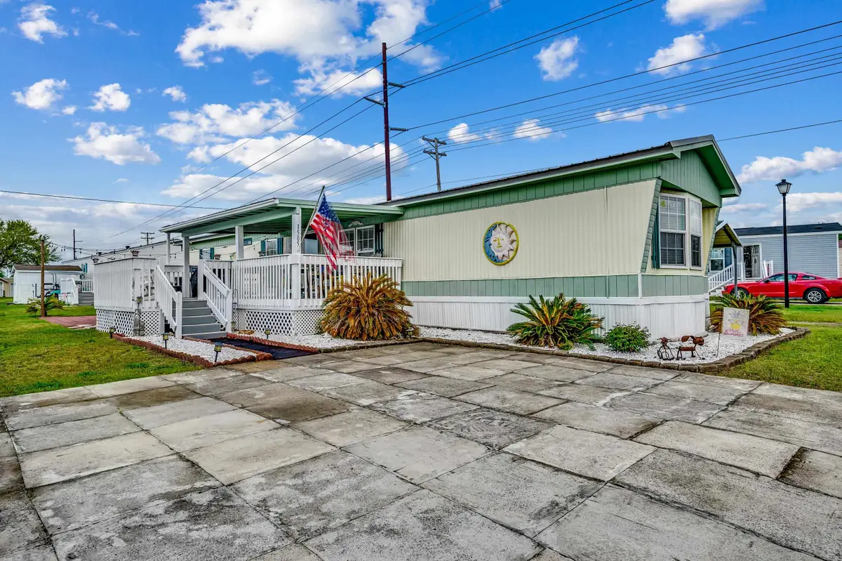 1505 Gardenia Ave., North Myrtle Beach, SC 29582 - #1