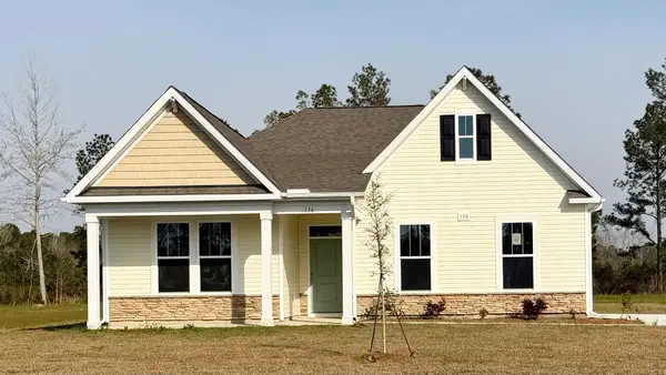 136 Furnies Place, Loris, SC 29569