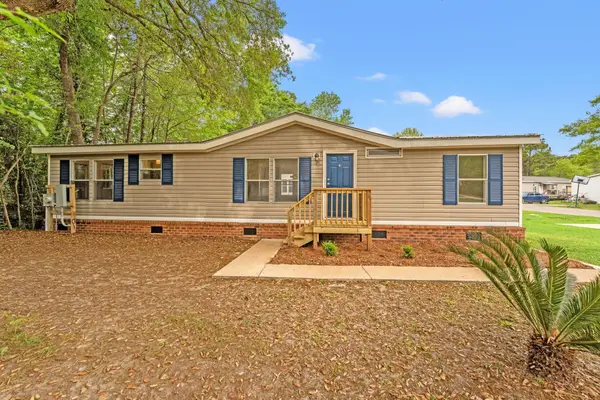 160 Saint Christopher Circle, Pawleys Island, SC 29585