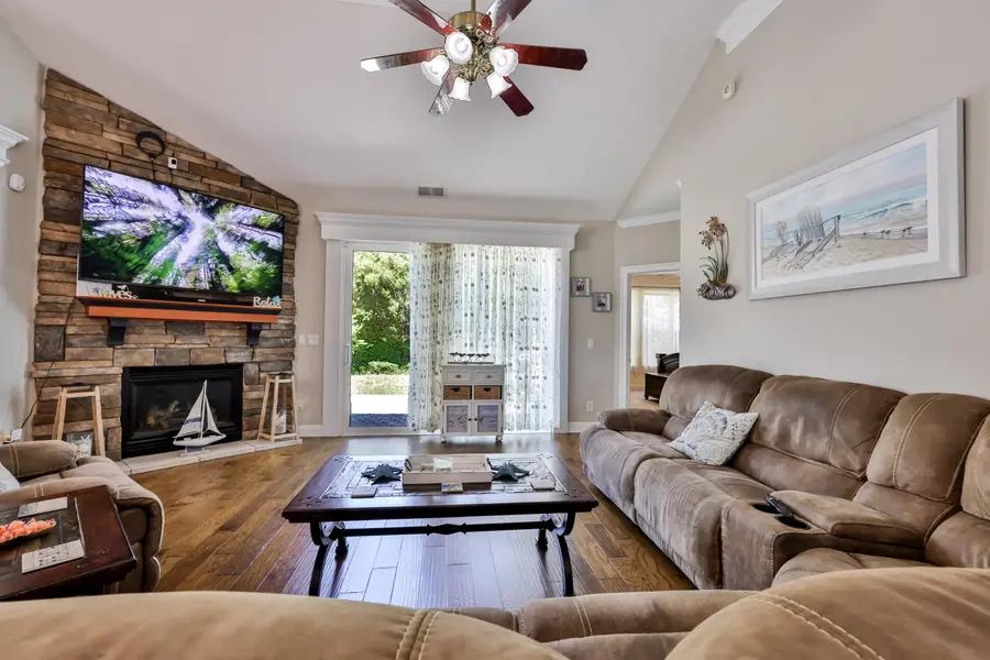 4840 Seabreeze Ln., Myrtle Beach, SC 29579 - #2