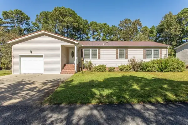 4517 Manitook Dr., Little River, SC 29566