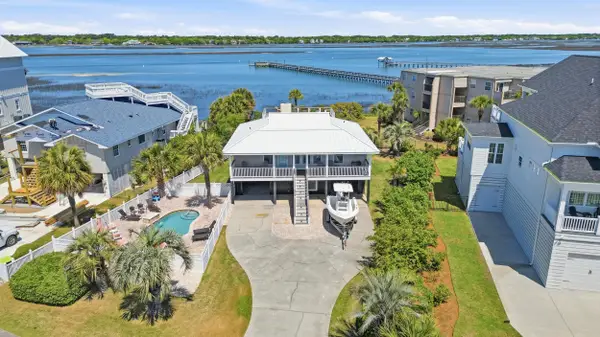 1607 Dolphin St., Garden City Beach, SC 29576