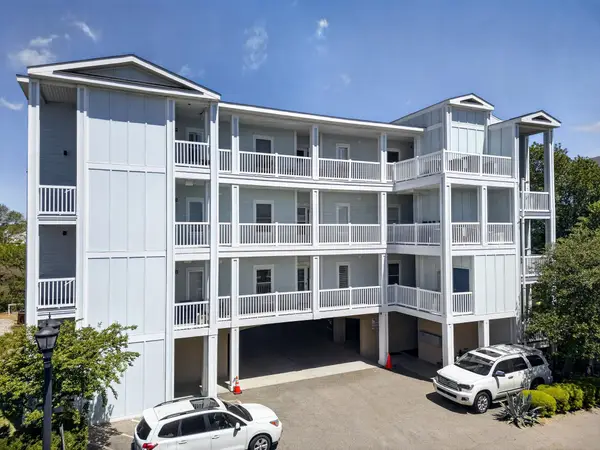 407 24th Ave. N #101, North Myrtle Beach, SC 29582