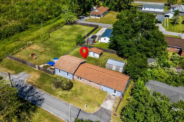 122 Ole Cedar Ln., Conway, SC 29526