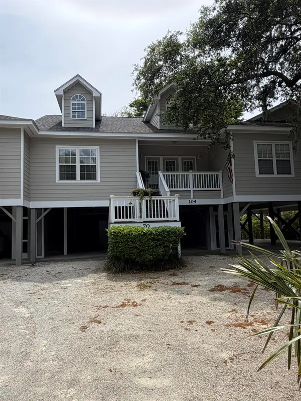 70 Seagrove Ct. #104, Pawleys Island, SC 29585