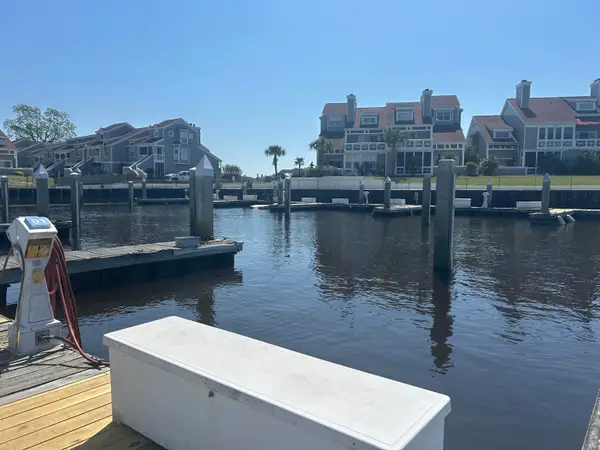 4396 Baldwin Ave., Little River, SC 29566