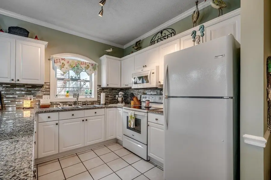 3965 Forsythia Ct. #204, Myrtle Beach, SC 29588 - #3