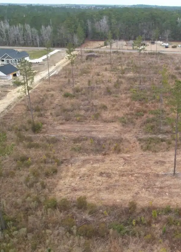 622 Hulls Island Rd., Loris, SC 29569