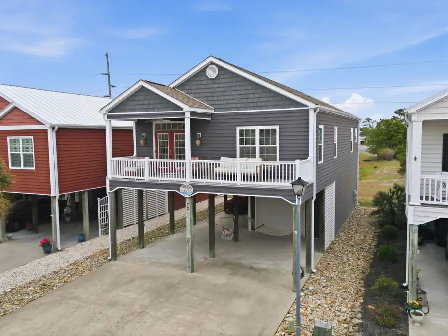 721 Ashland Ave., North Myrtle Beach, SC 29582 - #2