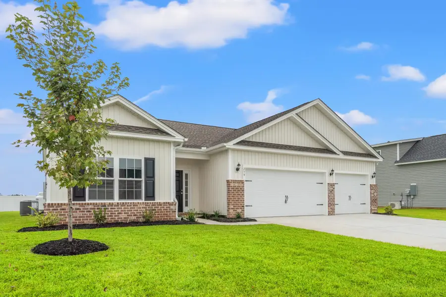 916 Woodside Dr., Conway, SC 29526 - #2