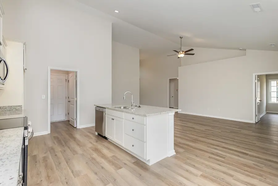 924 Woodside Dr., Conway, SC 29526 - #3