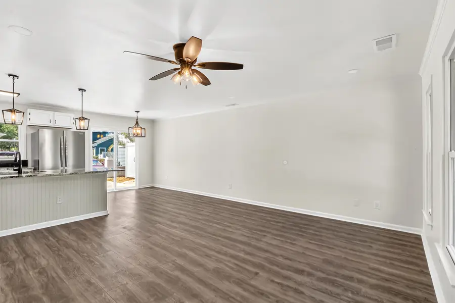 916 Tiffany Ln., North Myrtle Beach, SC 29582 - #2