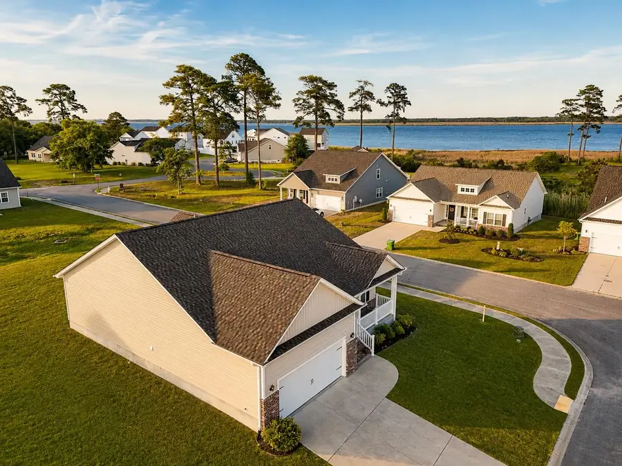 402 Grain Field Dr., Georgetown, SC 29440 - #3