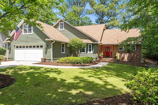 2490 Glen Dr., Little River, SC 29566