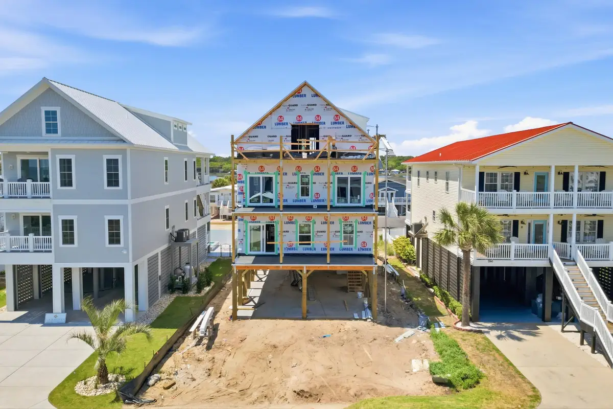 231 Underwood Dr., Garden City, SC 29576 - #1