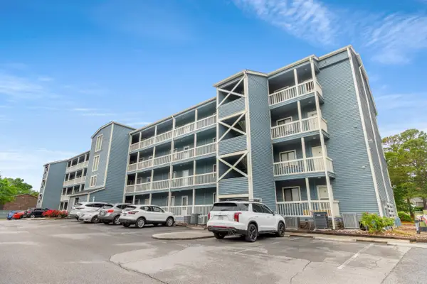 4015 Fairway Dr. #402, Little River, SC 29566