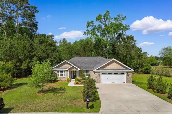 357 Farm Trac Dr., Galivants Ferry, SC 29544