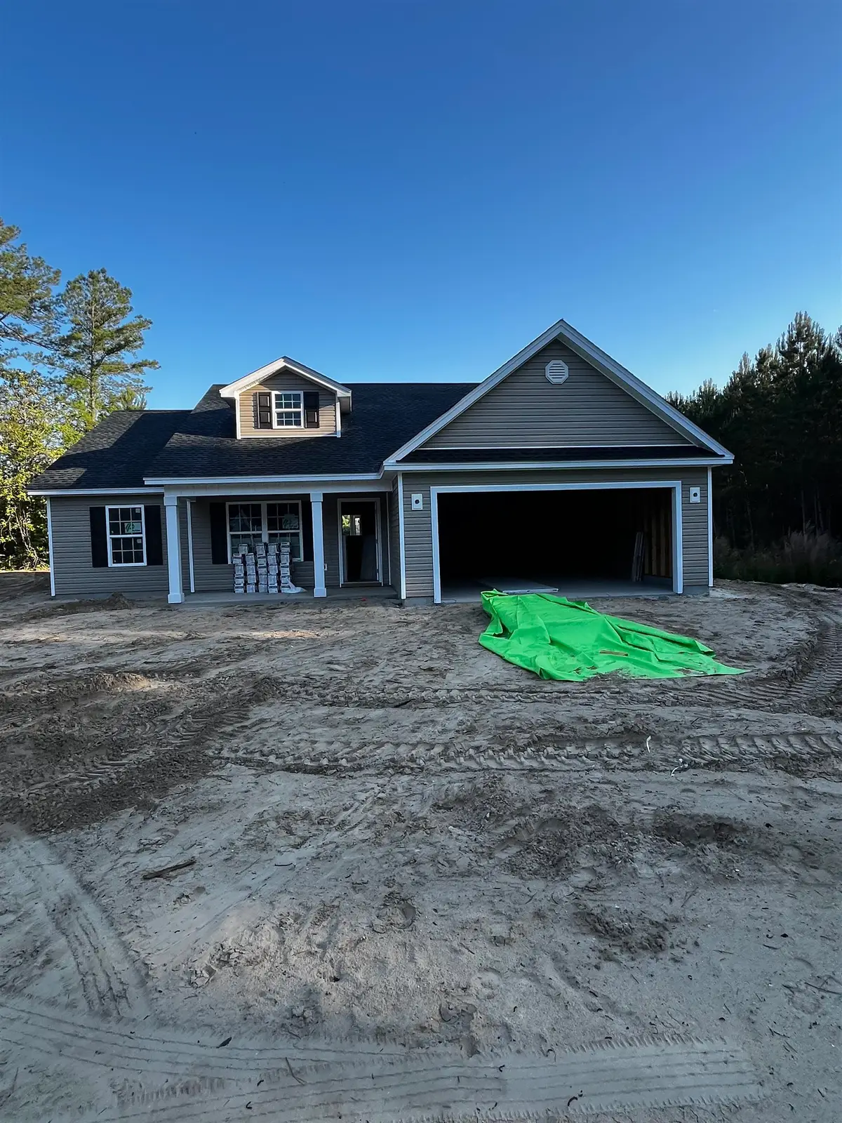5673 Carriage Rd., Conway, SC 29527 - #1