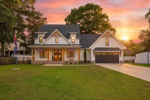 506 Fernwood Rd., Murrells Inlet, SC 29576