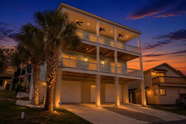924 Perrin Dr., North Myrtle Beach, SC 29582