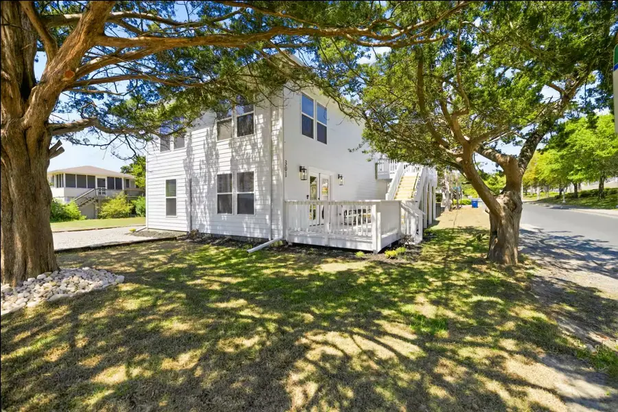301 5th Ave. S, North Myrtle Beach, SC 29582 - #2