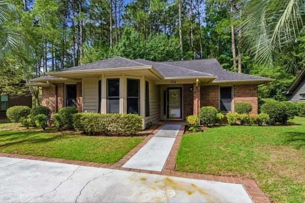 107 Mayberry Ln., Conway, SC 29526