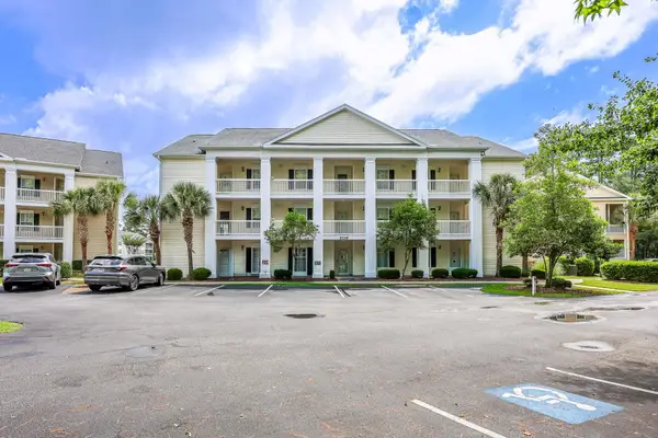 643 Woodmoor Dr. #101, Murrells Inlet, SC 29576