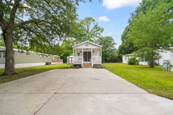 23 Crooked Island Circle, Murrells Inlet, SC 29576