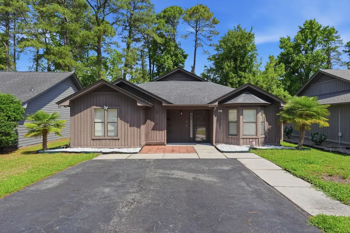 129 Hickory Dr., Conway, SC 29526 - #1