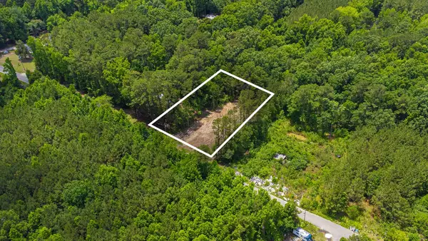 97 Hardee St., Andrews, SC 29510