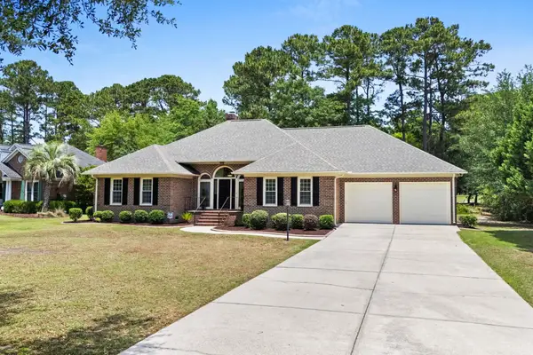 4015 River Hills Dr., Little River, SC 29566