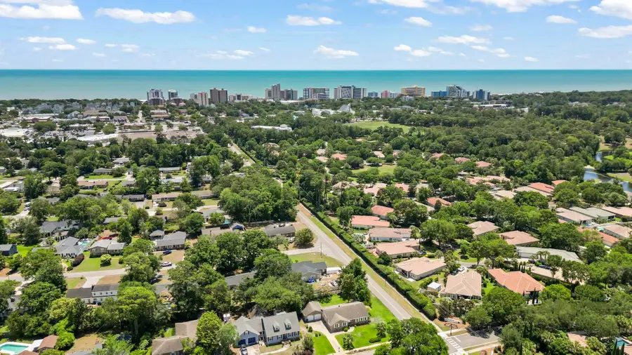 7600 Driftwood Dr., Myrtle Beach, SC 29572 - #3