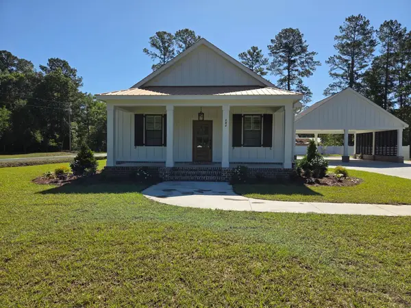 242 Leadwood St., Andrews, SC 29510