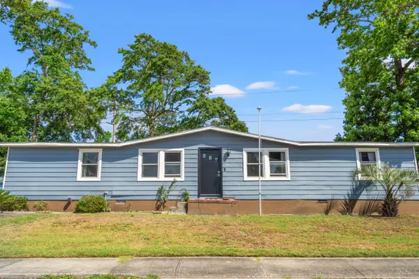 1156 Forest Dr., North Myrtle Beach, SC 29582