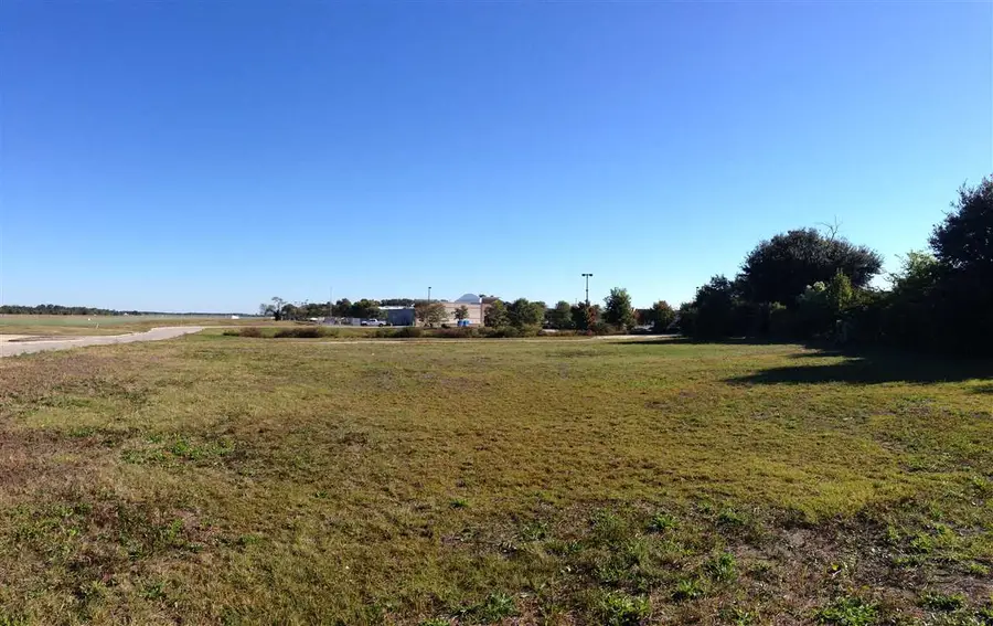1004 Windy Hill Rd., North Myrtle Beach, SC 29582 - #2