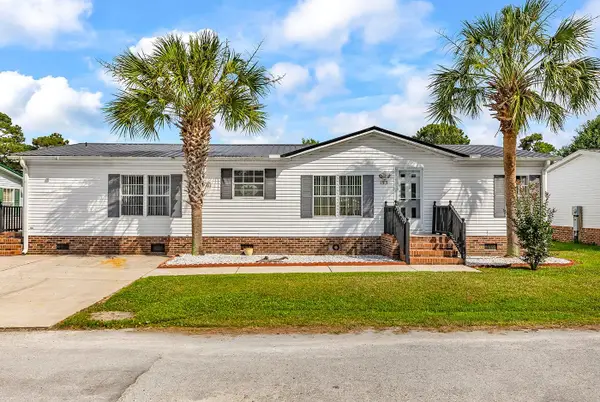 153 Queens Rd., Little River, SC 29566