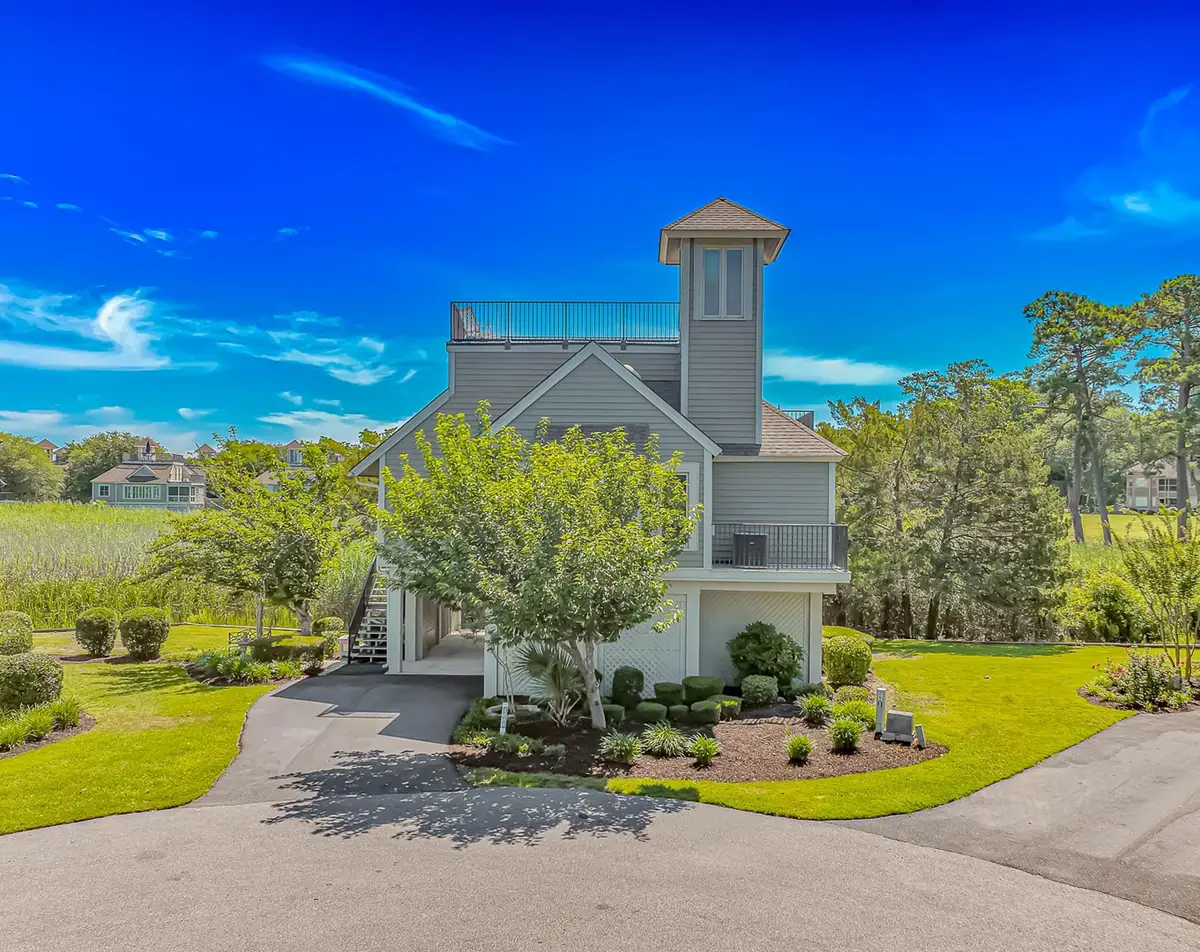 1668 Harbor Dr., North Myrtle Beach, SC 29582 - #1