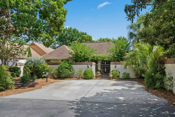 7 Valencia Circle, Myrtle Beach, SC 29572