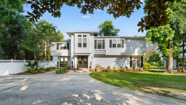 105 Midway Dr., Pawleys Island, SC 29585