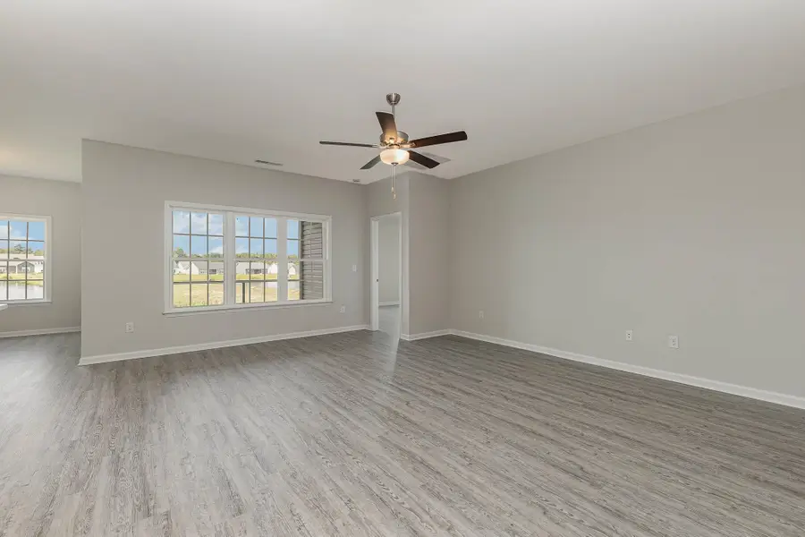 909 Woodside Dr., Conway, SC 29526 - #3