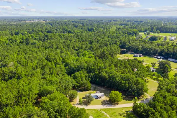 7421 Lawrimore Ln., Conway, SC 29527
