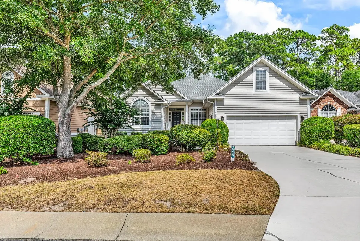925 Tidewater Dr., North Myrtle Beach, SC 29582 - #1
