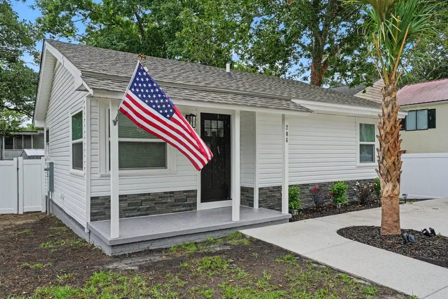 206 Maple St., Myrtle Beach, SC 29577 - #3