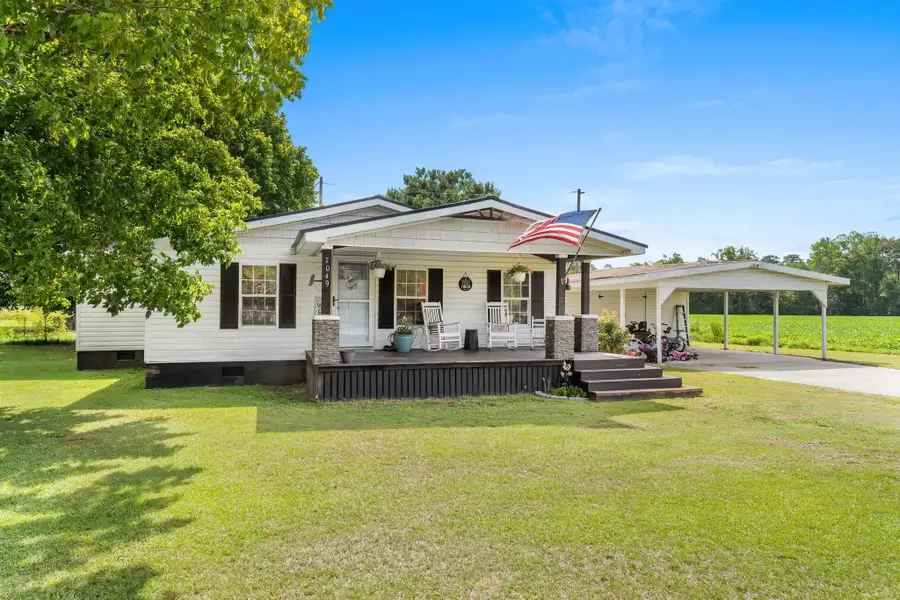 7049 Firehouse Rd., Conway, SC 29527 - #2