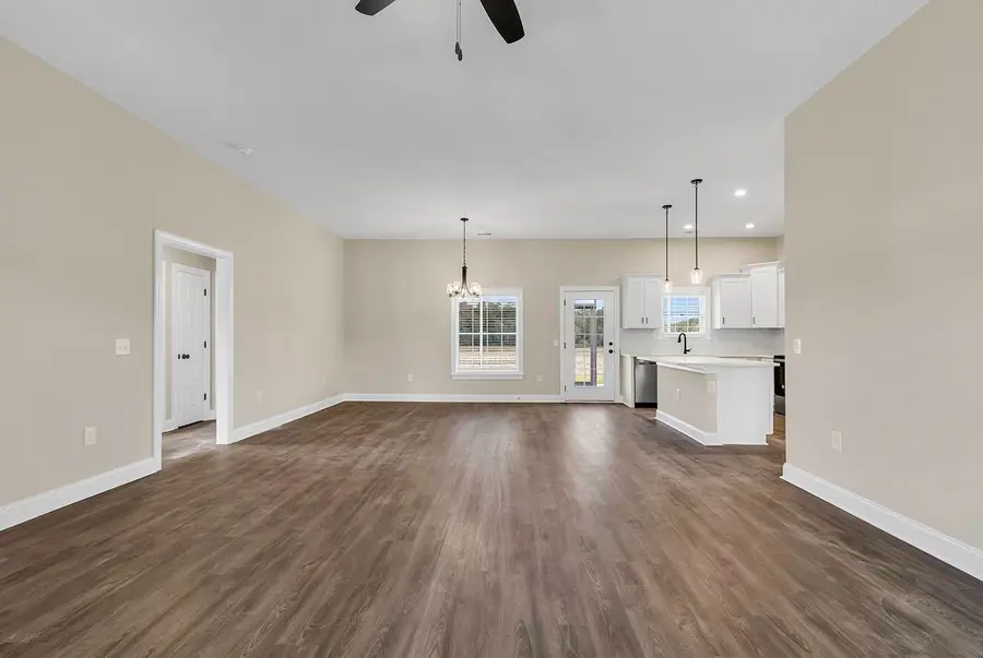982 Inglewood Dr., Loris, SC 29569 - #3