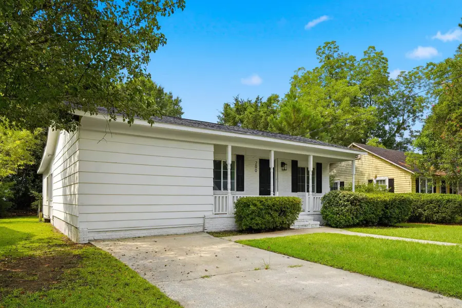 200 E Pickens St., Marion, SC 29571 - #2