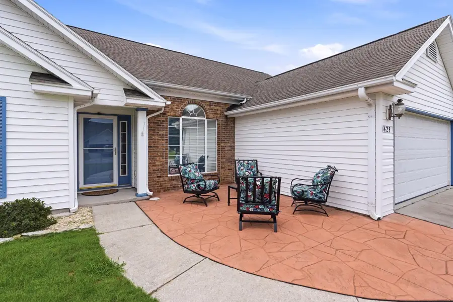1429 Ashton Glenn Dr, Surfside Beach, SC 29575 - #2