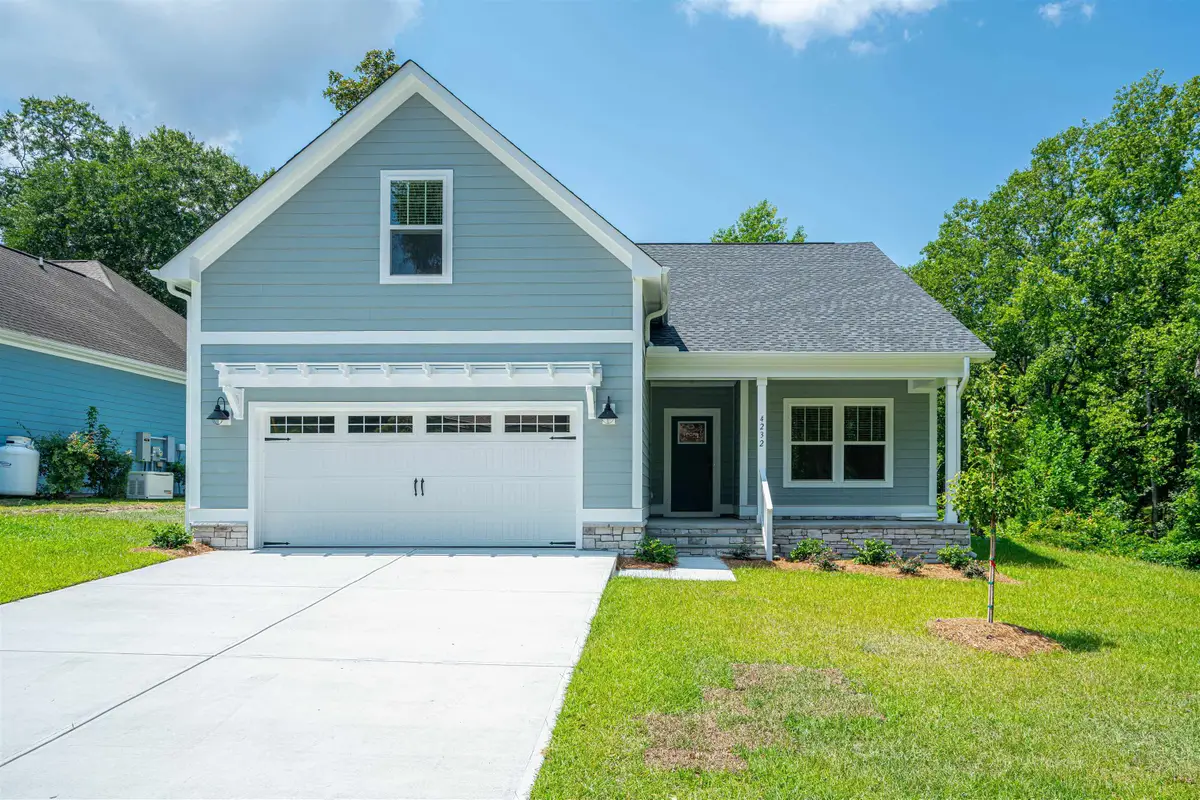 4232 Luck Ave., Little River, SC 29566 - #1